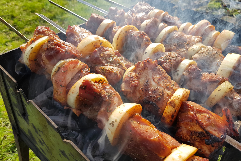 Gril au charbon de bois