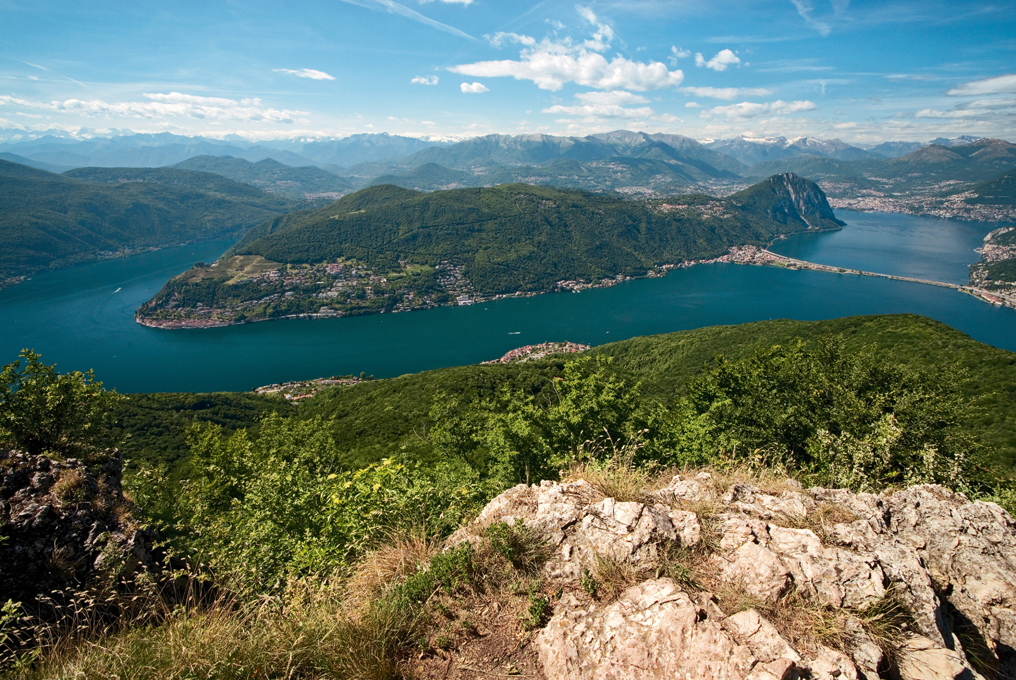 Aussicht vom Monte San Giorgio auf den Luganersee