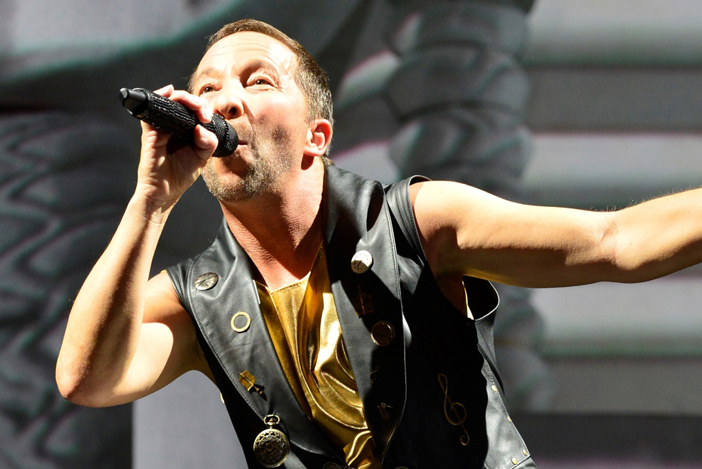 DJ Bobo auf der Bühne.