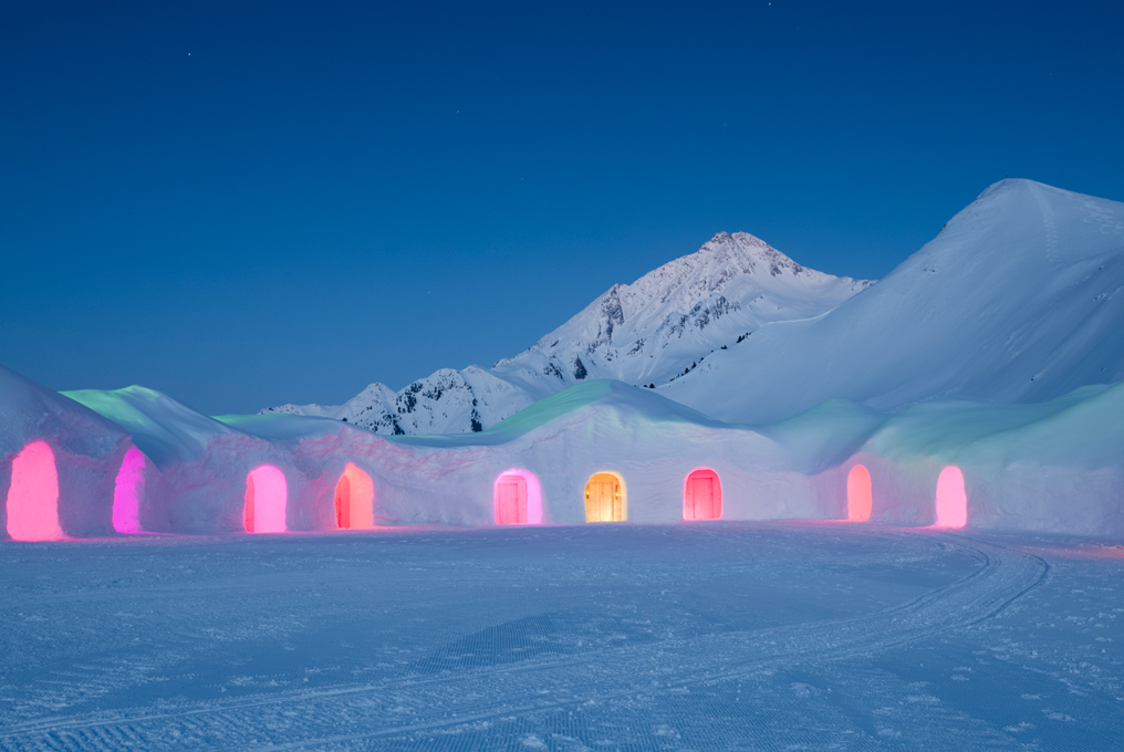 Iglu in wunderbarer Abendstimmung.