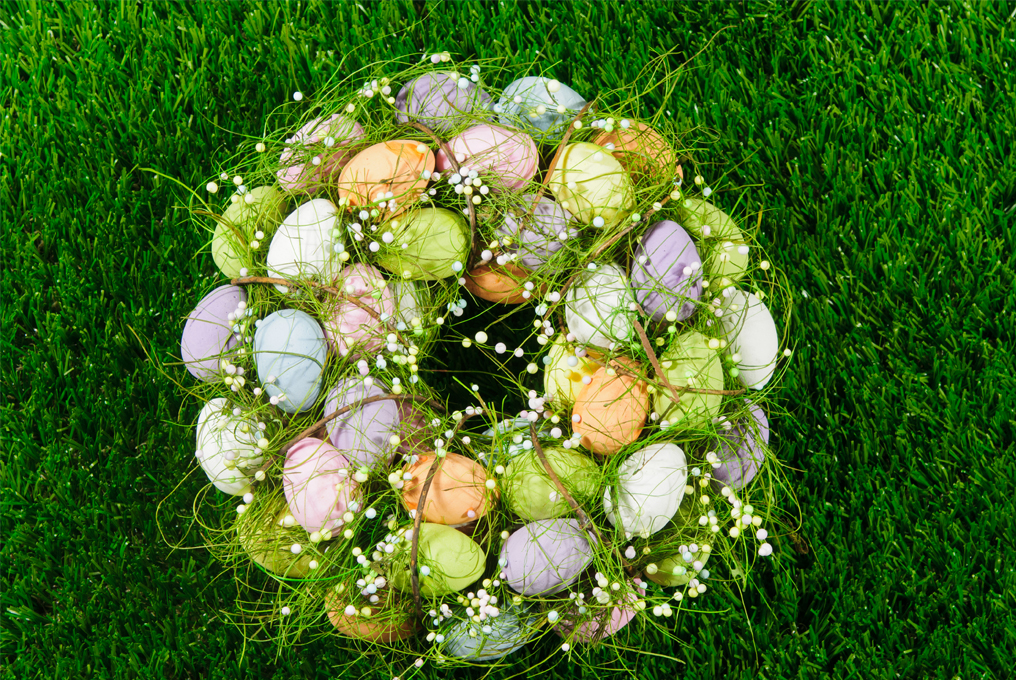 Un colorato nido pasquale
