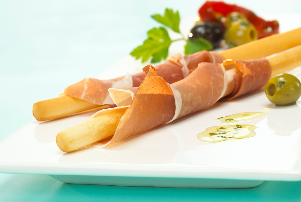 Grissini au jambon cru