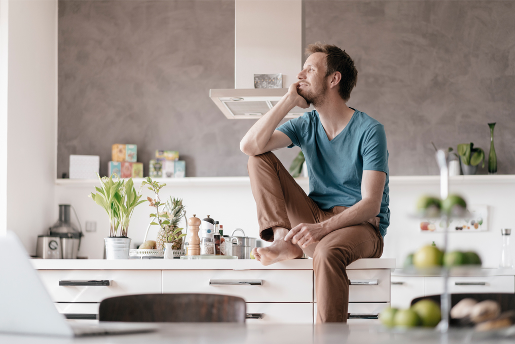 Ein Mann am nachdenken