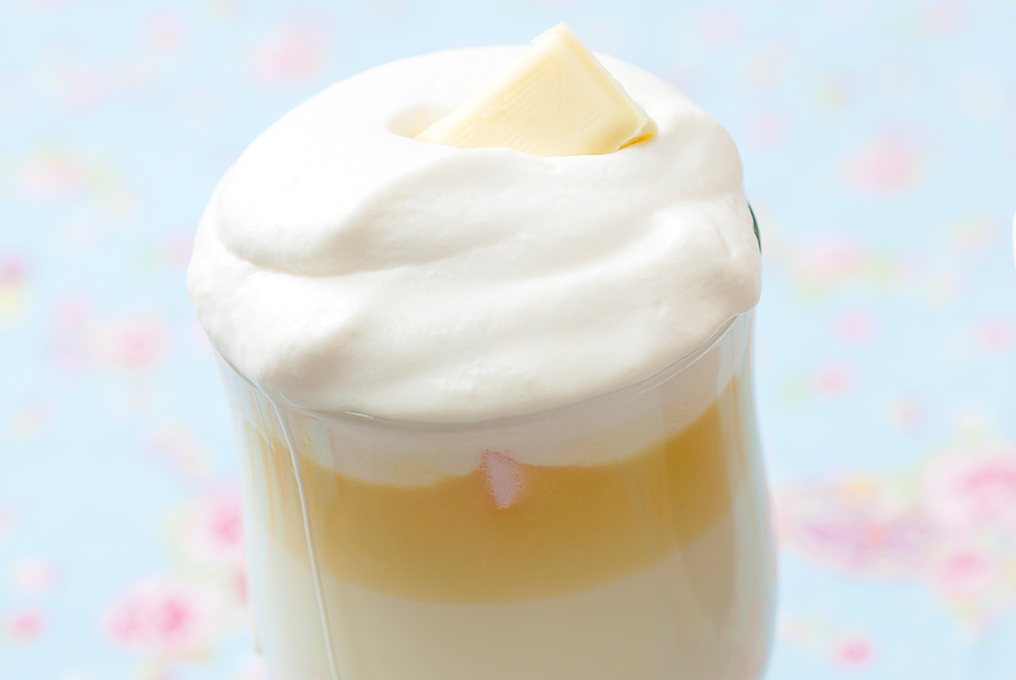 Cioccolata calda bianca