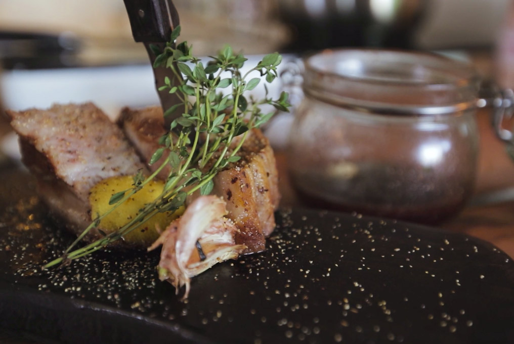 Schweineschulterbraten aus dem Einmachglas.