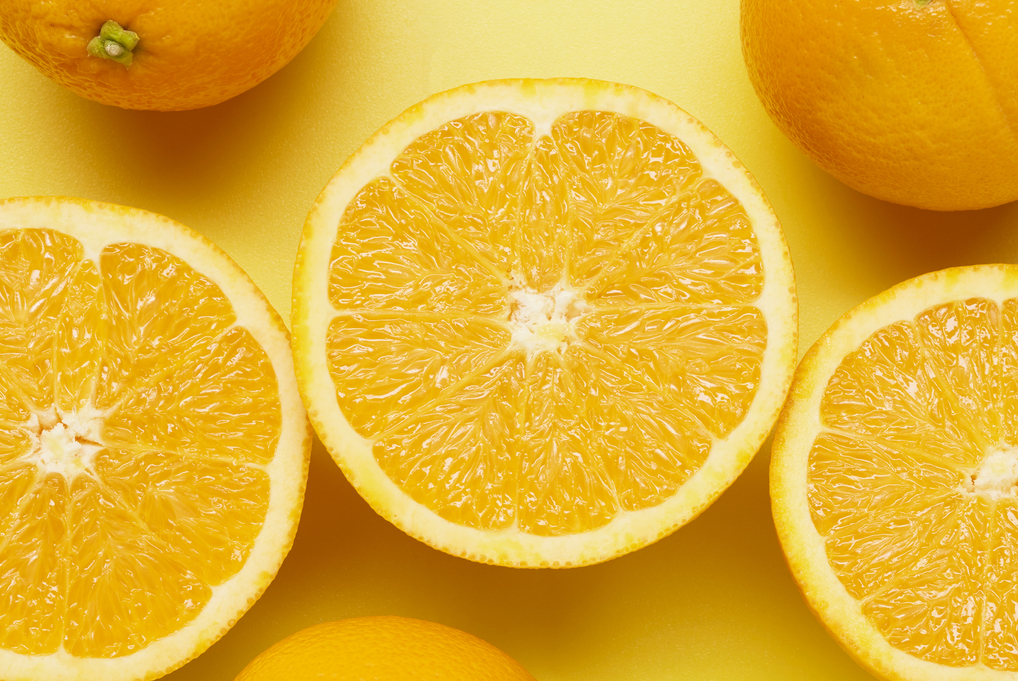 Orangen aufgeschnitten