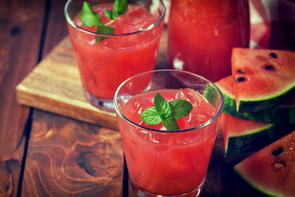 Meloneneistee mit Pfefferminze