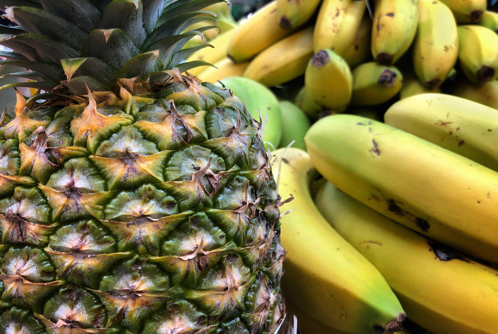 Ananas e banane