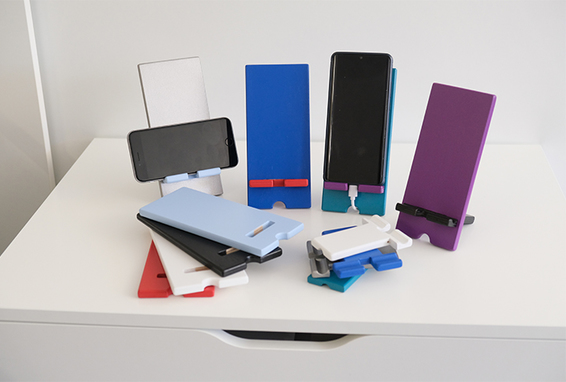 HOLDY Handy- und Tablethalter aus Holz
